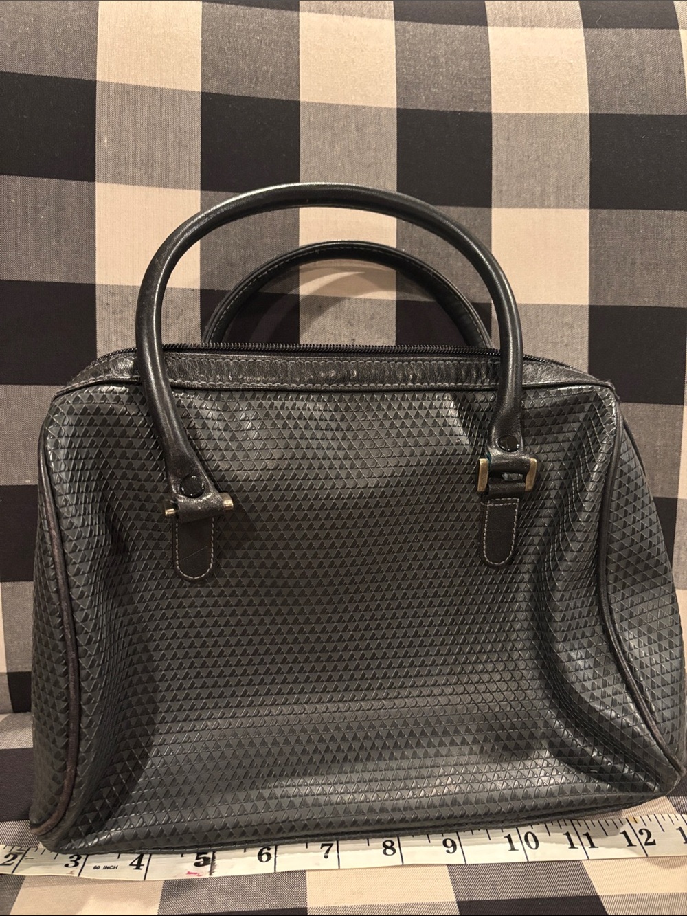 Liz Claiborne vintage Black Textured Satchel Handbag - Picture 2 of 4